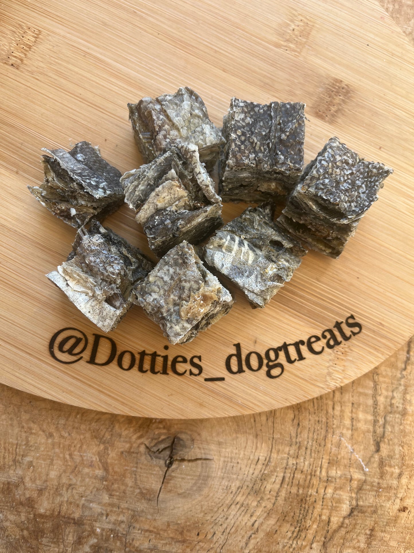 Fish skin cubes - 50g